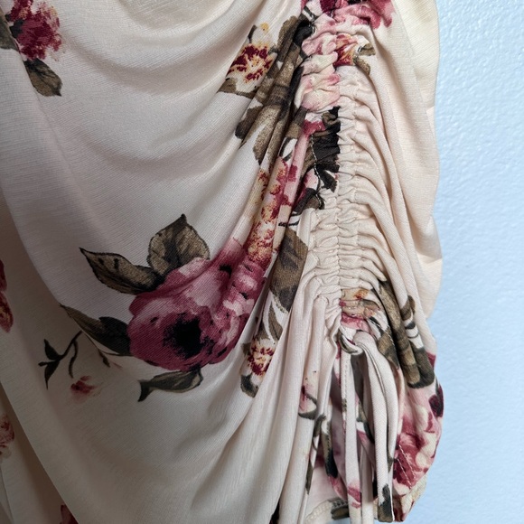 Mini dress flower print in a size S - Picture 5 of 7